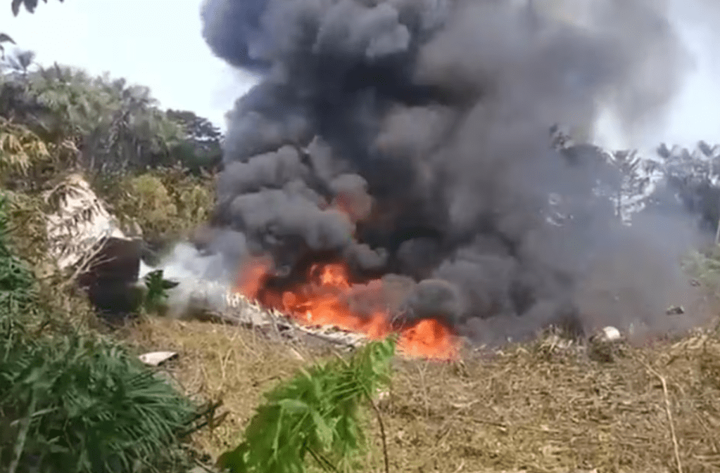 Avión militar con 125 personas se estrella en Colombia y deja al menos 48&nbsp;sobrevivientes