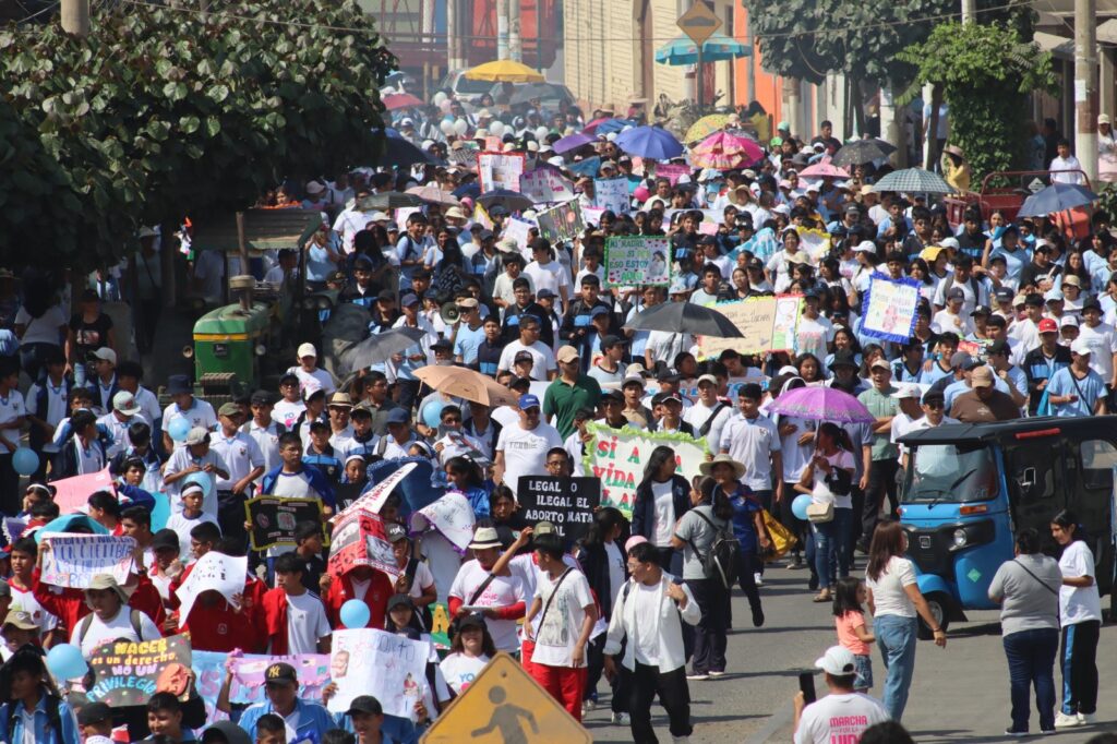 Multitudinarias marchas en Perú en el día del niño por&nbsp;nacer