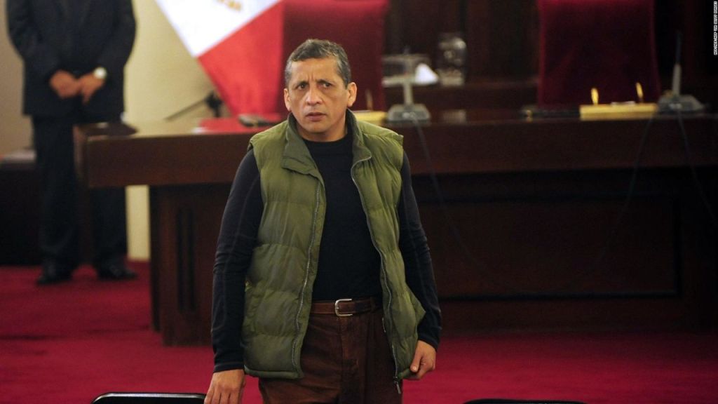 Humala esquiva a Milagros Leiva en medio de críticas por sus dichos sobre Sendero&nbsp;Luminoso