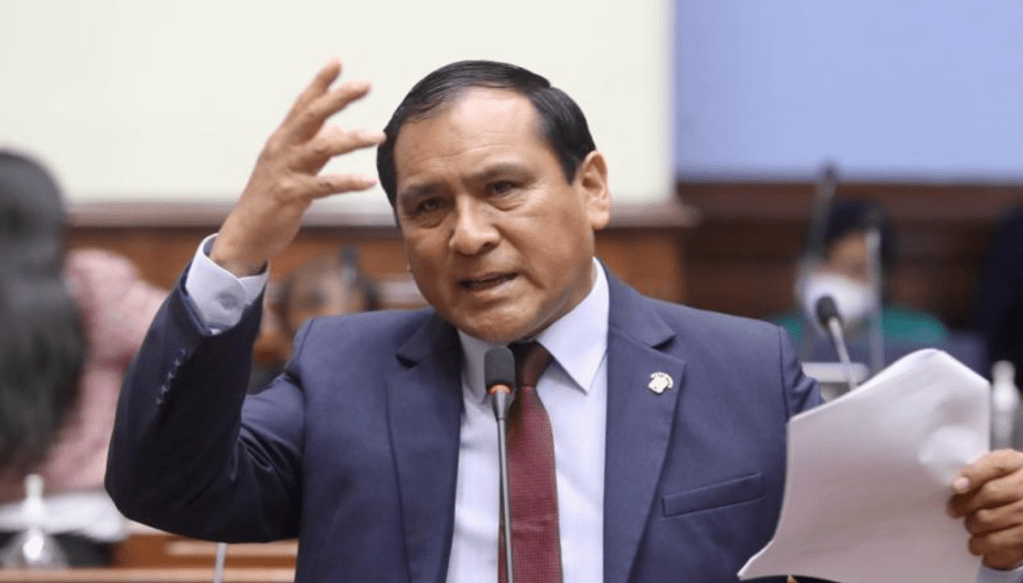 Tensión en la izquierda: dirigentes de Perú Libre tomaron distancia de Roberto Sánchez y criticaron su cercanía con Antauro Humala, marcando diferencias en la&nbsp;interna